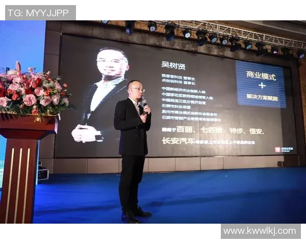 李泓澎的成长之路与未来展望：从青涩少年到行业领军人物的蜕变与思考